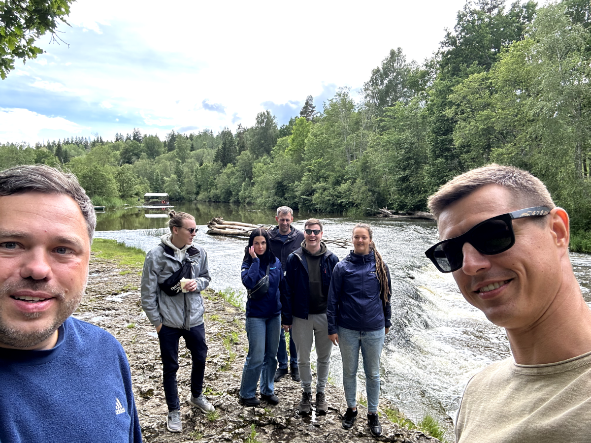Pats galvenais - mūsu IT komanda ir vienota un vienmēr gatava atbalstīt viens otru